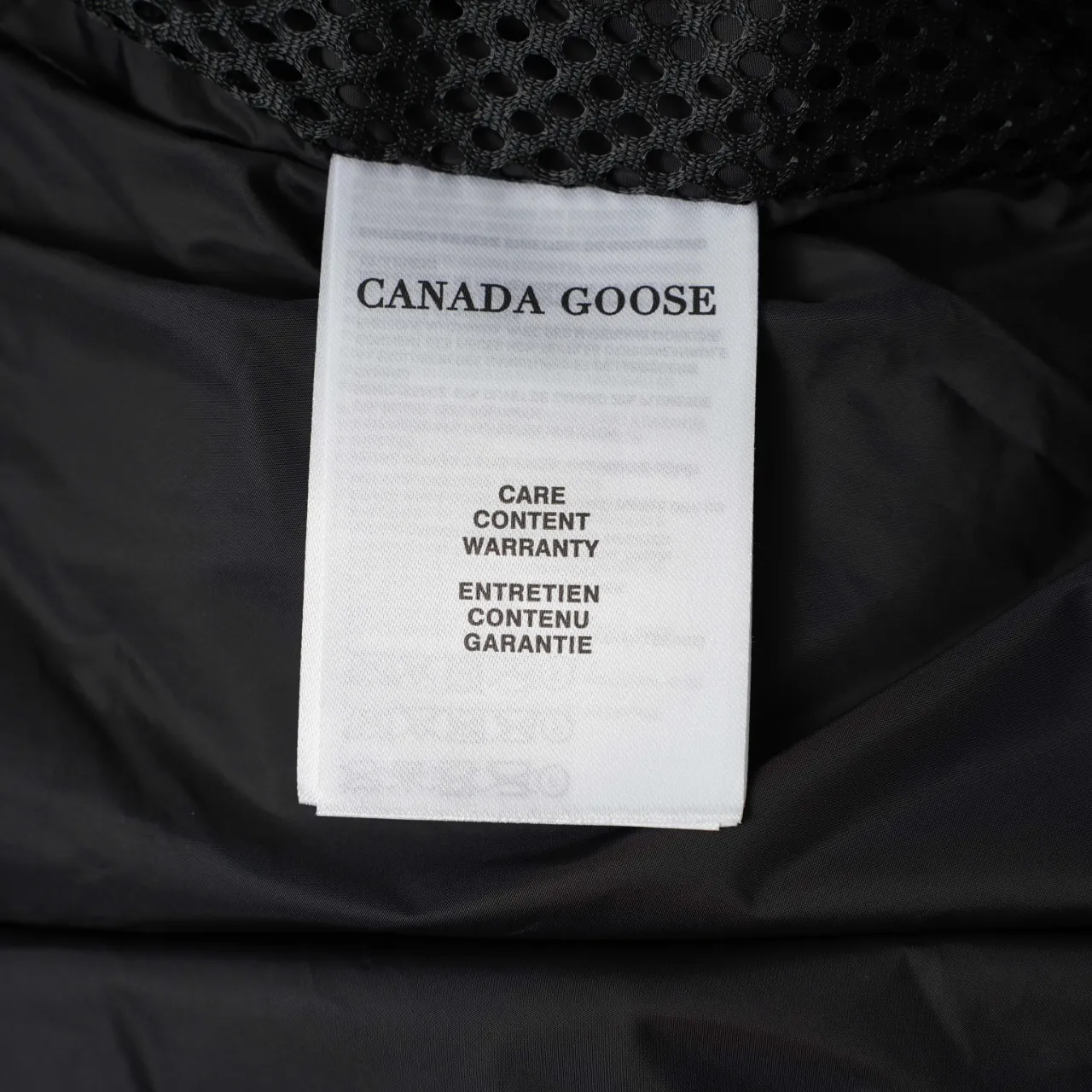 P940 CANADA GOOSE丨Canada Goose 2801 armband mid-length hooded down jacket Color: Dark Blue Size: XS-XXL